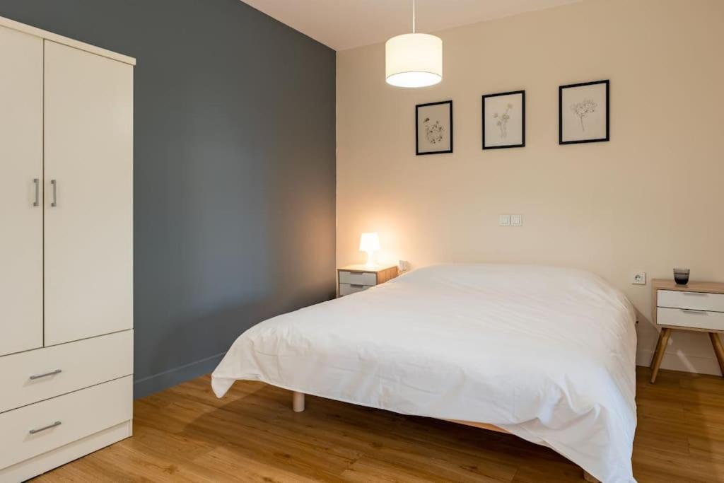 Large Comfy, Modern Studio 5 Min To Acropolis Athens Luaran gambar